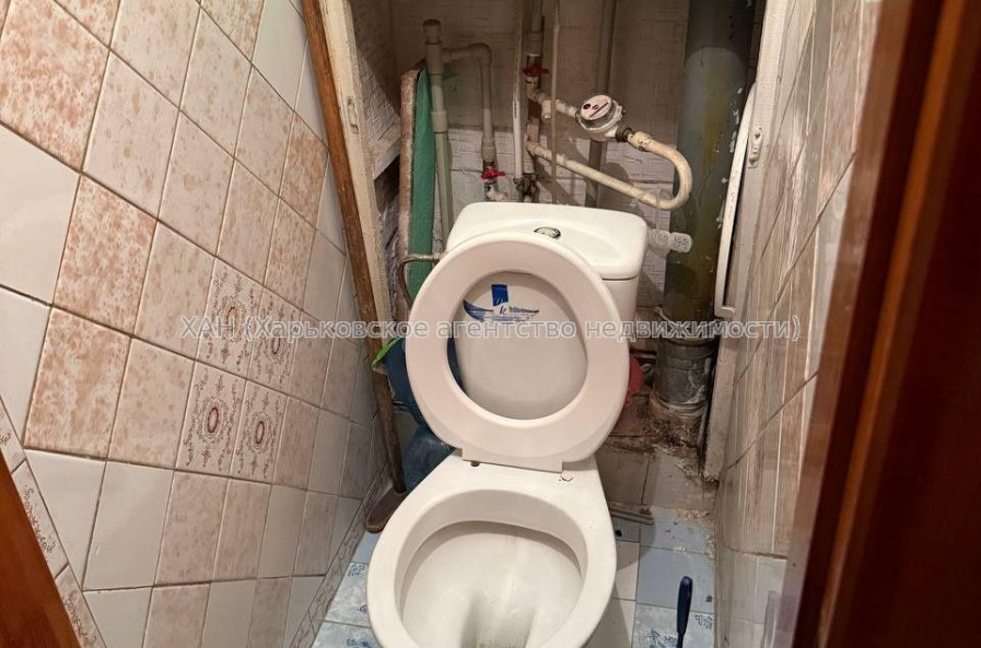 Продам квартиру, Каденюка ул. , 2  ком., 60 м², косметический ремонт 