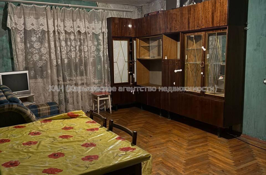 Продам квартиру, Каденюка ул. , 2  ком., 60 м², косметический ремонт 