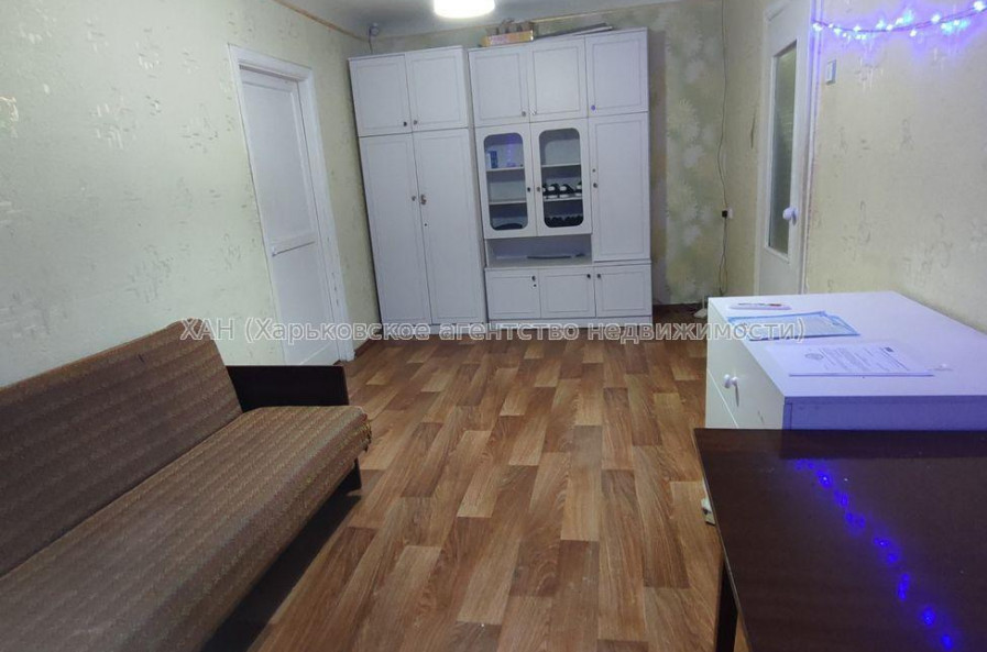 Продам квартиру, Проскуры ул. , 2 кім., 42 м², косметический ремонт 