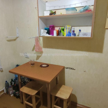 Продам квартиру, Проскуры ул. , 2 кім., 42 м², косметический ремонт 