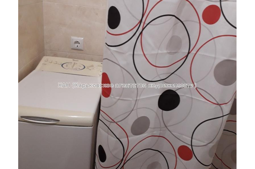 Продам квартиру, Владислава Зубенко ул. , 1 кім., 26 м², капитальный ремонт 