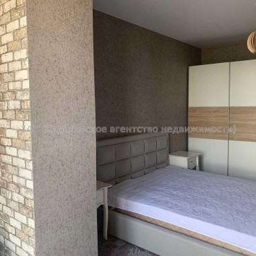 Продам квартиру, Клочковская ул. , 3  ком., 68 м², авторский дизайн 