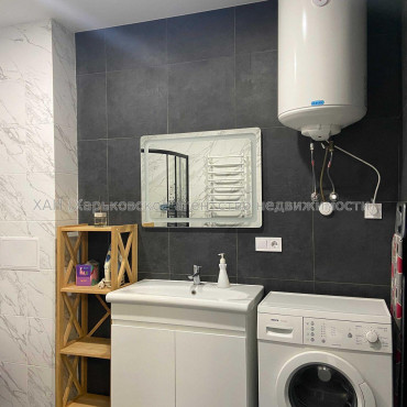 Продам квартиру, Клочковская ул. , 3  ком., 68 м², авторский дизайн 