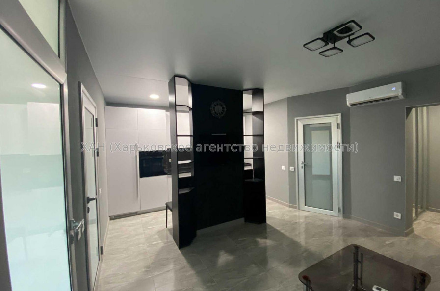 Продам квартиру, Клочковская ул. , 3  ком., 68 м², авторский дизайн 