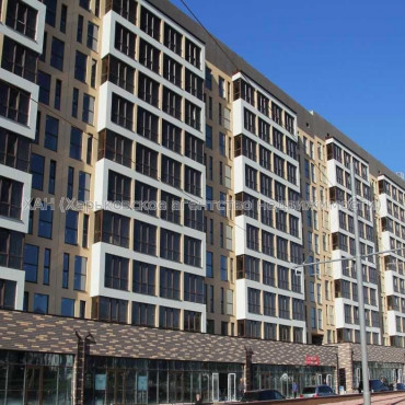 Продам квартиру, Клочковская ул. , 3  ком., 68 м², авторский дизайн 