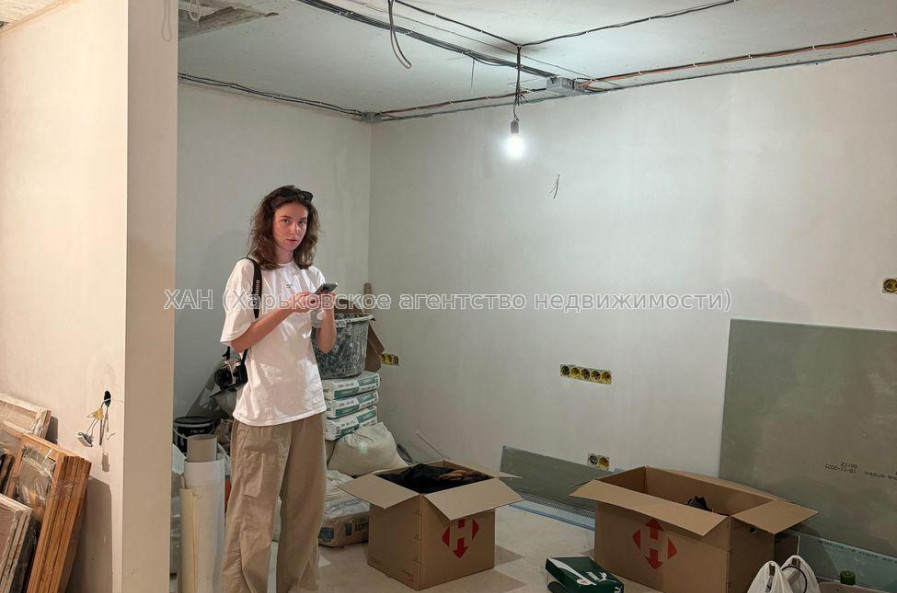 Продам квартиру, Гончаровский бул. , 1  ком., 38 м², частичный ремонт 