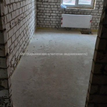 Продам квартиру, Шевченковский пер. , 1  ком., 41.80 м², без внутренних работ 