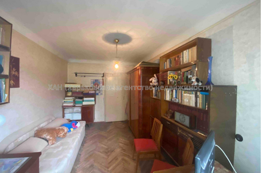 Продам квартиру, Шекспира пер. , 3 , 2 кім., 42.40 м², советский ремонт 