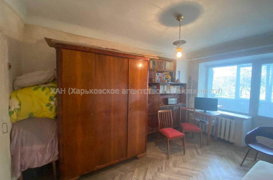 Продам квартиру, Шекспира пер. , 3 , 2 кім., 42.40 м², советский ремонт 