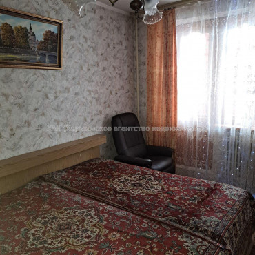 Продам квартиру, Ахсарова Энвера ул. , 3 кім., 67.50 м², косметический ремонт 