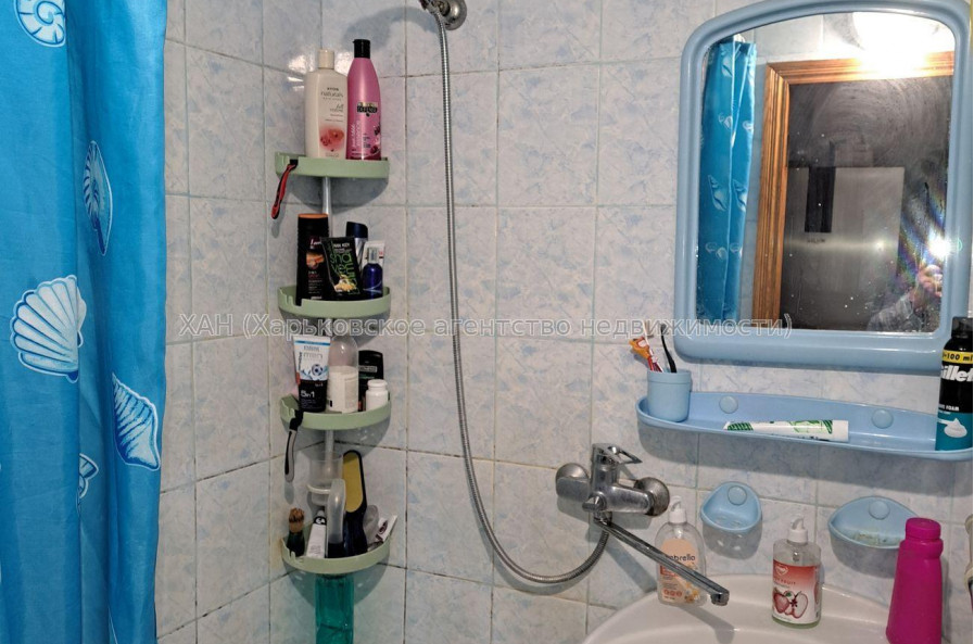 Продам квартиру, Ахсарова Энвера ул. , 3 кім., 67.50 м², косметический ремонт 