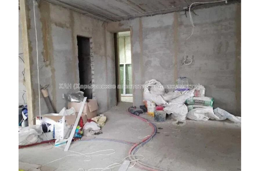 Продам квартиру, Лисаветинская ул. , 2 кім., 68 м², без отделочных работ 