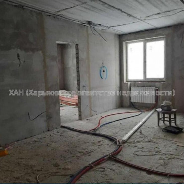 Продам квартиру, Лисаветинская ул. , 2 кім., 68 м², без отделочных работ 