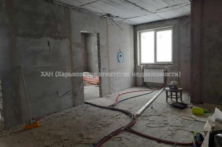 Продам квартиру, Лисаветинская ул. , 2 кім., 68 м², без отделочных работ 