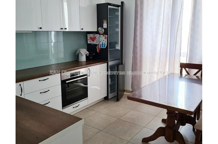 Продам квартиру, Мира ул. , 2 кім., 53.40 м², евроремонт 