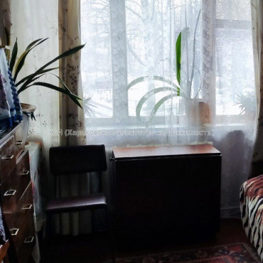 Продам квартиру, Каденюка ул. , 1  ком., 30.60 м², косметический ремонт 