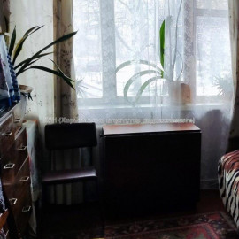 Продам квартиру, Каденюка ул. , 1  ком., 30.60 м², косметический ремонт