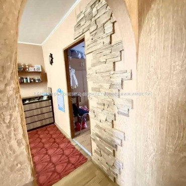 Продам квартиру, Владислава Зубенко ул. , 2 кім., 45 м², советский ремонт 