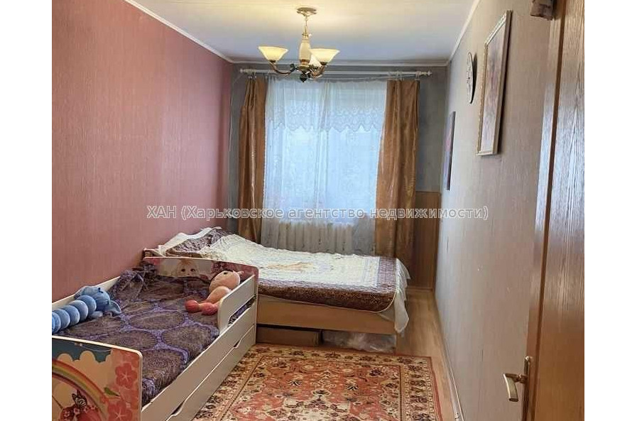 Продам квартиру, Владислава Зубенко ул. , 2 кім., 45 м², советский ремонт 