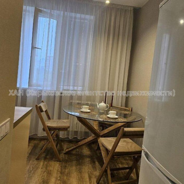 Продам квартиру, Непокоренных ул. , 3 кім., 64 м², евроремонт 