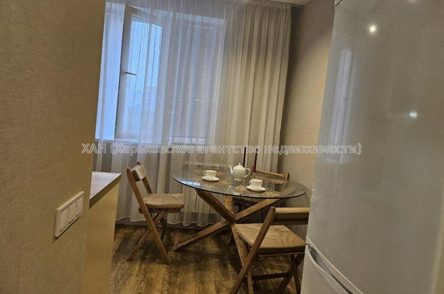 Продам квартиру, Непокоренных ул. , 3 кім., 64 м², евроремонт 