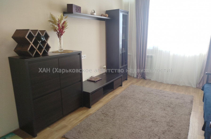 Продам квартиру, Непокоренных ул. , 3 кім., 64 м², евроремонт 