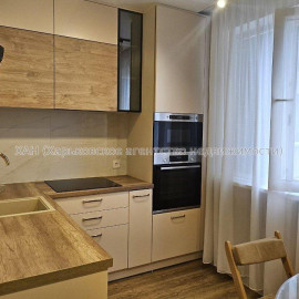 Продам квартиру, Непокоренных ул. , 3 кім., 64 м², евроремонт