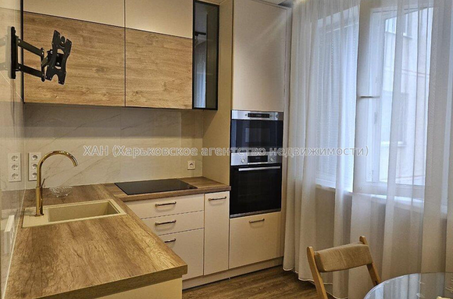 Продам квартиру, Непокоренных ул. , 3 кім., 64 м², евроремонт 