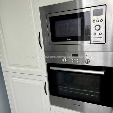 Продам квартиру, Валентиновская ул. , 3 кім., 67.30 м², авторский дизайн 