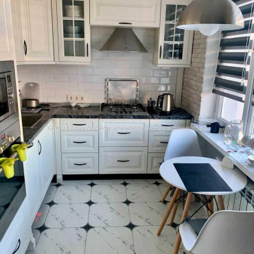 Продам квартиру, Валентиновская ул. , 3 кім., 67.30 м², авторский дизайн 