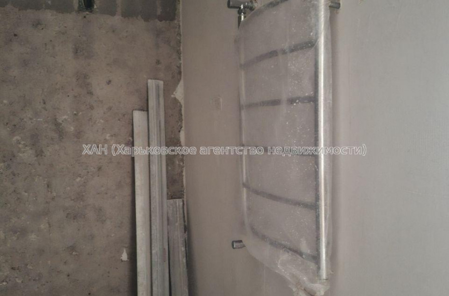 Продам квартиру, Каденюка ул. , 1 кім., 30 м², без отделочных работ 