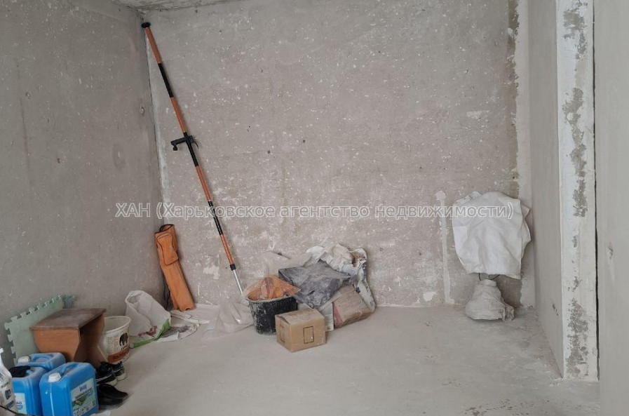 Продам квартиру, Каденюка ул. , 1 кім., 30 м², без отделочных работ 