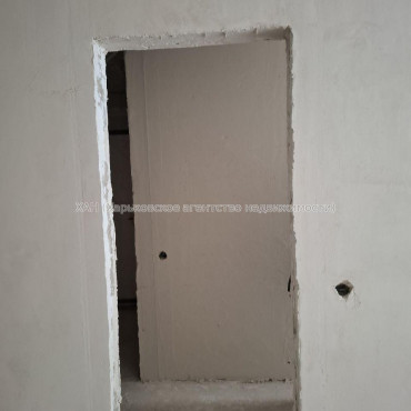 Продам квартиру, Каденюка ул. , 1 кім., 30 м², без отделочных работ 