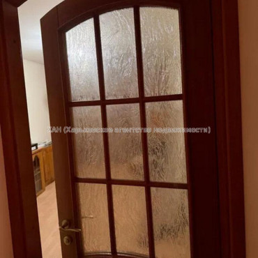 Продам квартиру, Валентиновская ул. , 3  ком., 65 м², косметический ремонт 