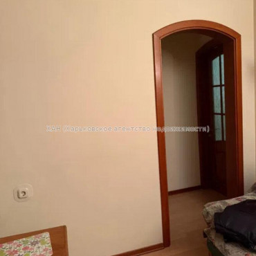 Продам квартиру, Валентиновская ул. , 3  ком., 65 м², косметический ремонт 