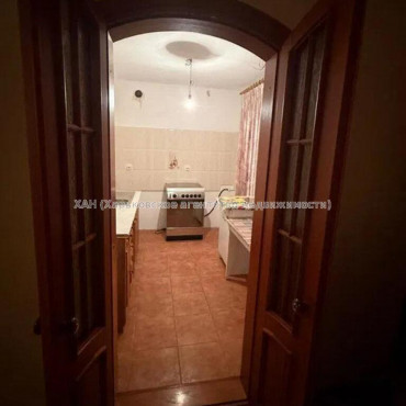 Продам квартиру, Валентиновская ул. , 3  ком., 65 м², косметический ремонт 