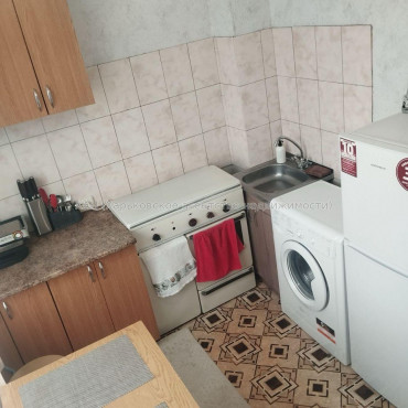 Продам квартиру, Валентиновская ул. , 1  ком., 33 м², косметический ремонт 