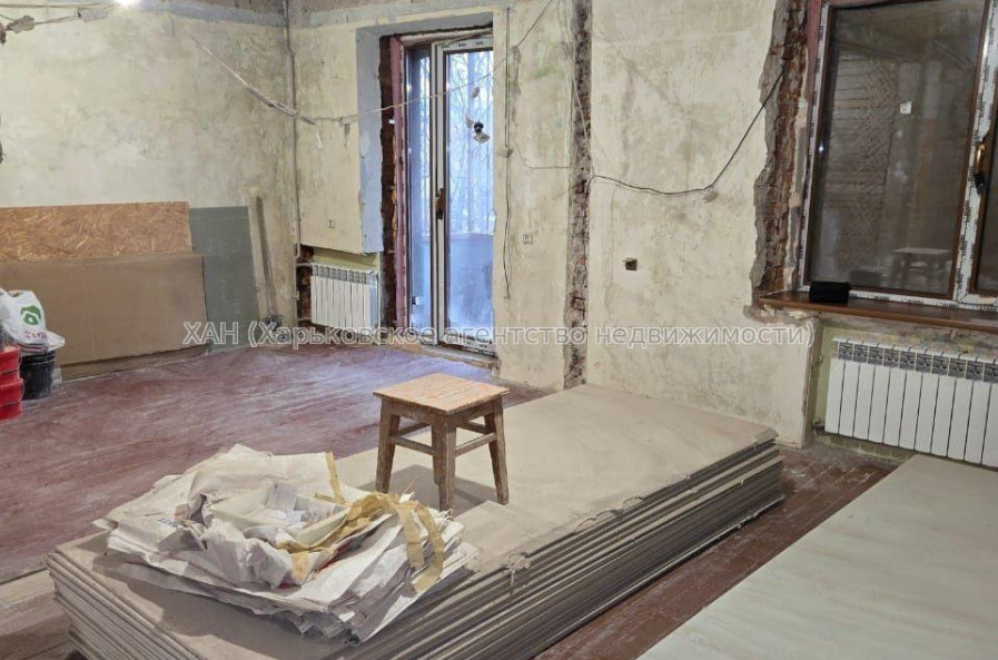 Продам квартиру, Клочковская ул. , 3  ком., 84 м², без отделочных работ 