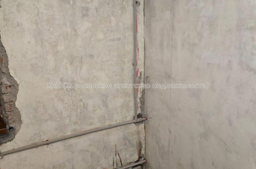 Продам квартиру, Клочковская ул. , 3  ком., 84 м², без отделочных работ 