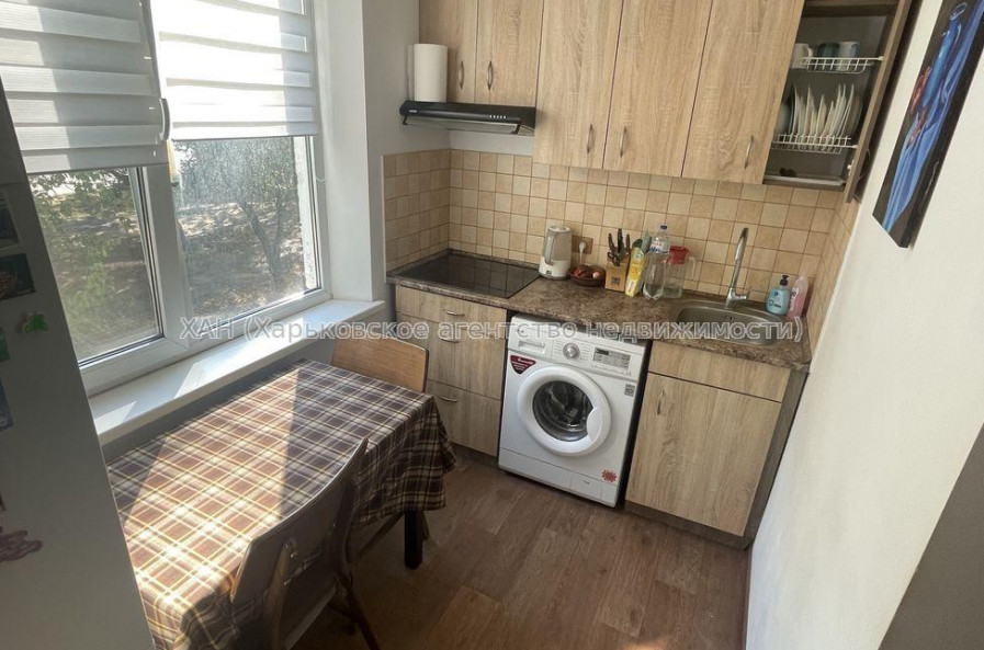 Продам квартиру, Победы просп. , 1 кім., 34 м², евроремонт 