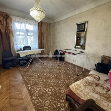 Продам квартиру, Кацарская ул. , 2 кім., 55 м², советский ремонт 