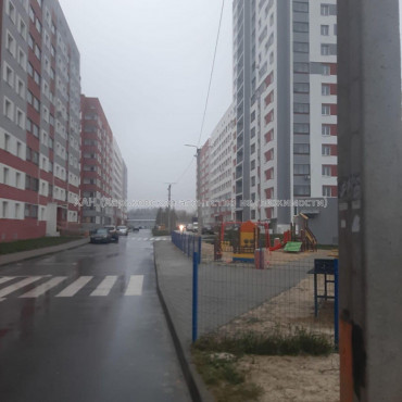 Продам квартиру, Шевченко ул. , 1 кім., 40 м², без внутренних работ 