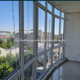 Продам квартиру, Свободы ул. , 1  ком., 60 м², косметический ремонт