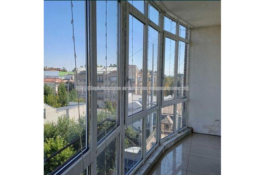 Продам квартиру, Свободы ул. , 1  ком., 60 м², косметический ремонт 