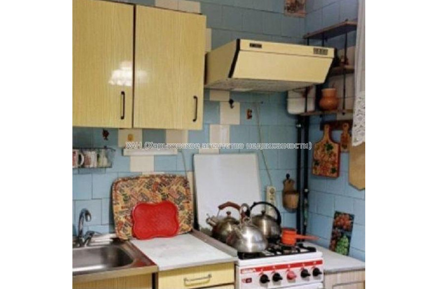 Продам квартиру, Дмитрия Коцюбайло ул. , 3 кім., 64 м², косметический ремонт 