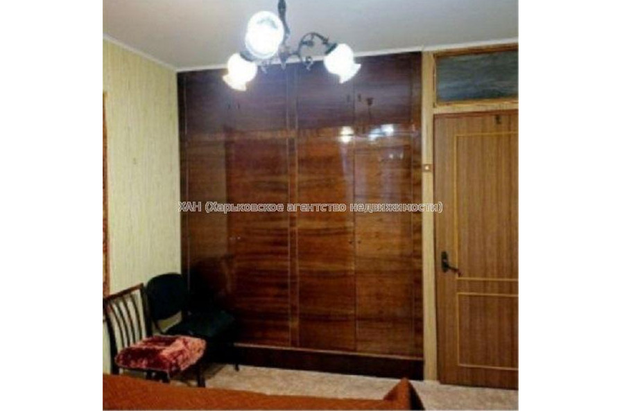 Продам квартиру, Дмитрия Коцюбайло ул. , 3 кім., 64 м², косметический ремонт 