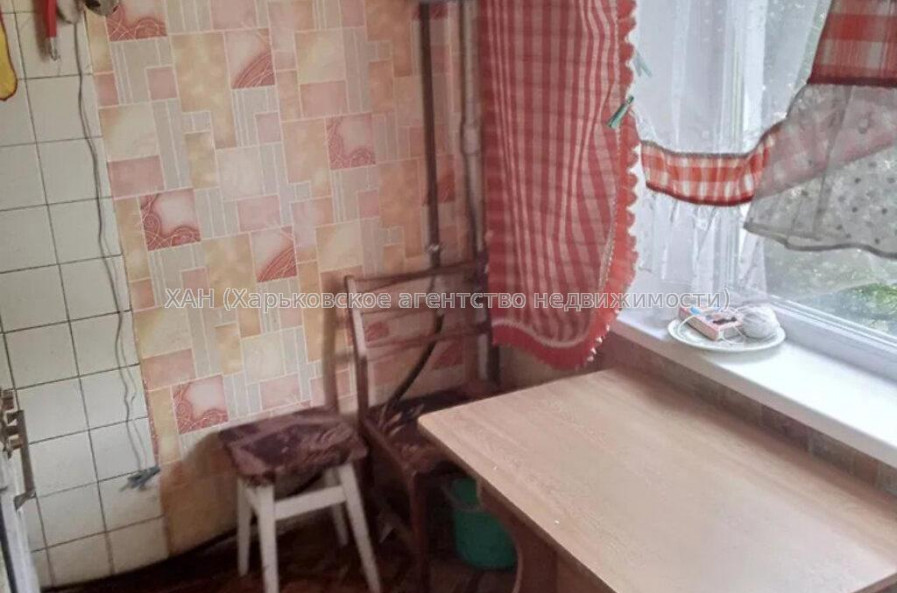 Продам квартиру, Бучмы ул. , 2  ком., 47 м², без ремонта 