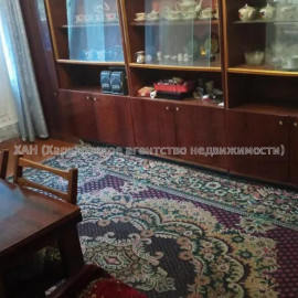 Продам квартиру, Бучмы ул. , 2 кім., 47 м², без ремонта