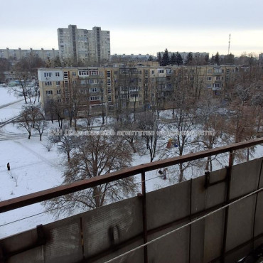 Продам квартиру, Непокоренных ул. , 46 , 1 кім., 37 м², частичный ремонт 