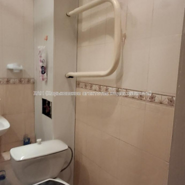 Продам квартиру, Непокоренных ул. , 46 , 1 кім., 37 м², частичный ремонт 